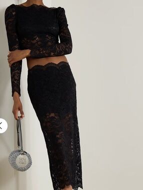 RABANNE
Scalloped lace midi skirt FR 42/US 10